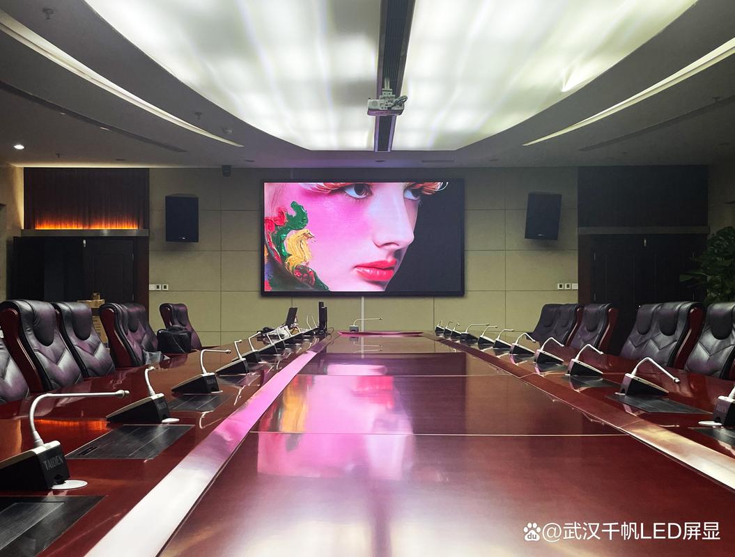 武漢LED大屏工程商怎么選？五個(gè)判斷步驟，找到靠譜的洲明服務(wù)商